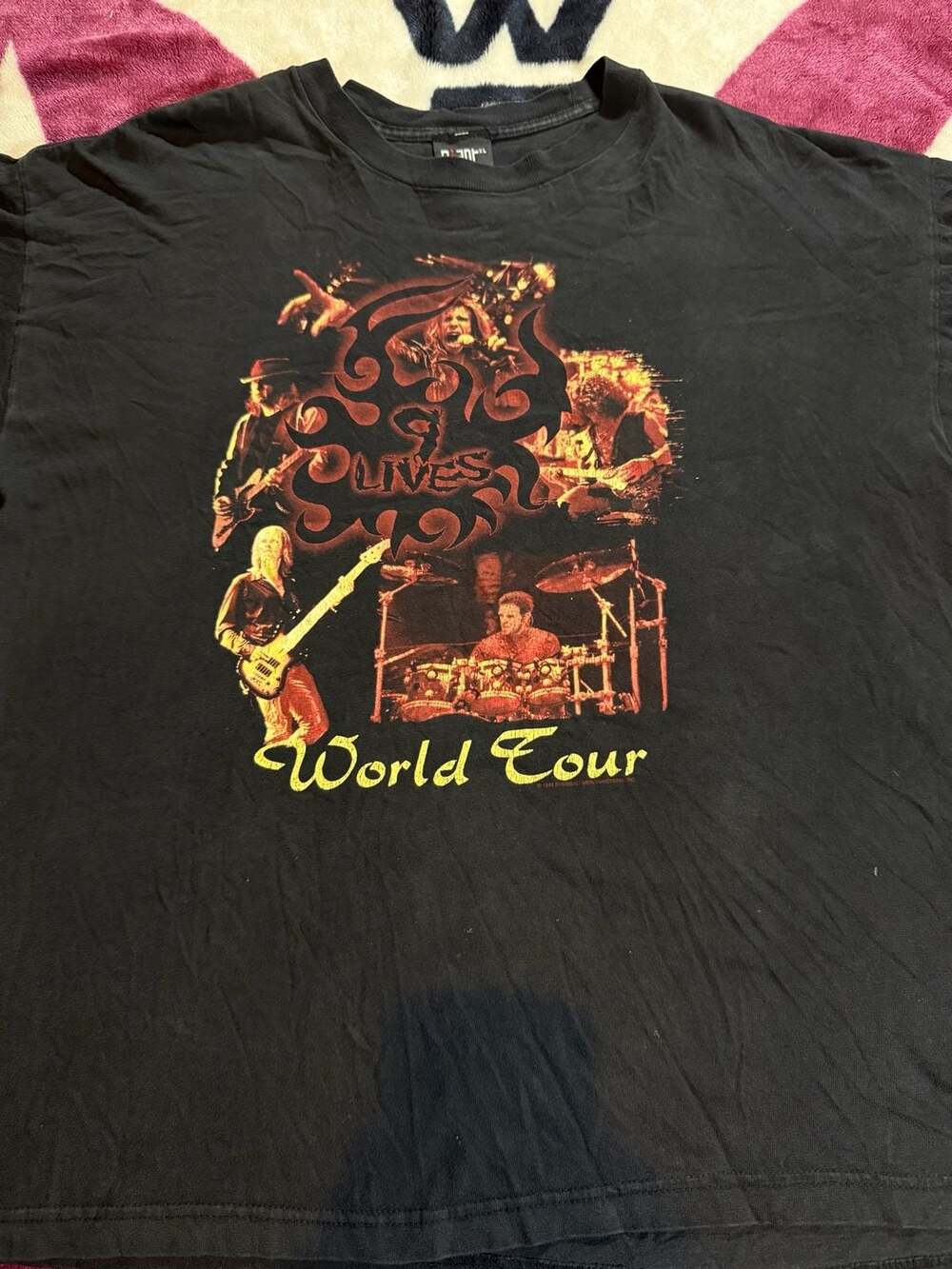Vintage 1997 Aerosmith Nine Lives World Tour Concert T-Shirt Giant Tag